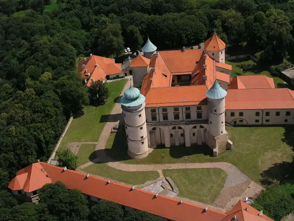 Zamek Nowy Wiśnicz: Najciekawsze atrakcje w Nowym Wiśniczu