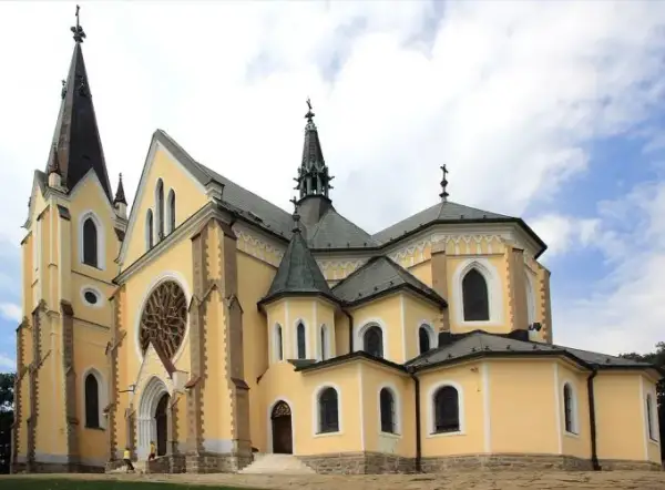 Sanktuarium w Lewoczy: historia, zwiedzanie i duchowe znaczenie dla pielgrzymów