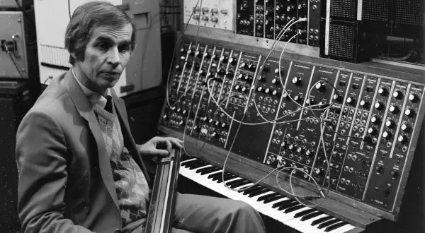 Marek Szulen: polski kompozytor muzyki elektronicznej i album Ankaria