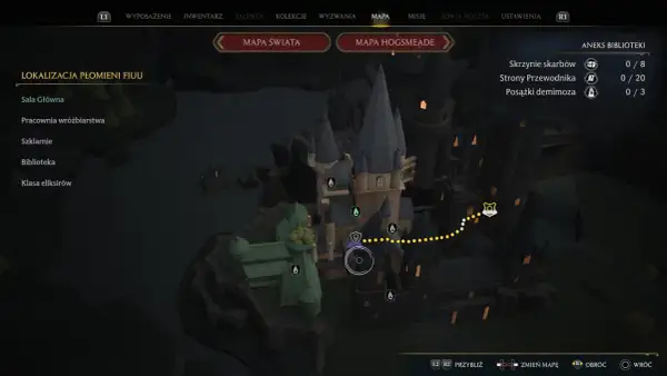 Mapa Hogwartu z zaznaczonymi punktami orientacyjnymi i ścieżką. Widać menu z opcjami, w tym "Misje" i "Mapa Świata", co sugeruje rozgrywkę w grze Hogwarts Legacy.