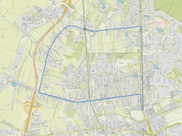 Mapa przedstawia fragment Warszawy, dzielnicę Jeziorki, z zaznaczonymi ulicami i budynkami.