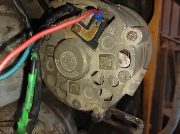 Jak podłączyć alternator do Ursusa C-360 - uniknij typowych błędów