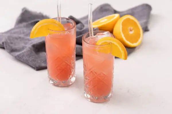 Sex on the Beach: ingredienti, ricetta IBA e trucchi da bartender
