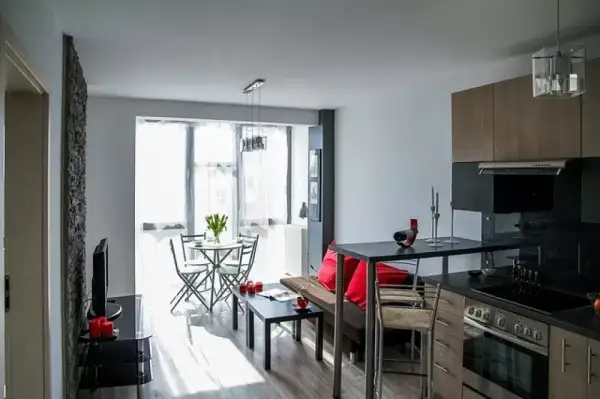 Ile kosztuje remont pokoju 10m2? Poznaj ukryte wydatki i oszczędności.