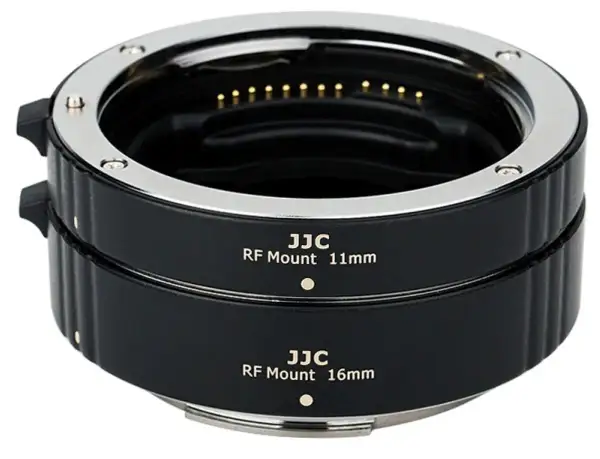 Dwa pierścienie pośrednie JJC RF Mount 11mm i 16mm, pozwalające na zbliżenie obiektu i uzyskanie makro efektów.