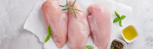 Ile kalorii ma 100g kurczaka? Sprawdź, co warto wiedzieć o diecie
