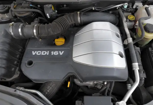 Silnik VCDi 16V w Chevrolet Captiva 2.0 diesel. To serce tej maszyny, gotowe do drogi.