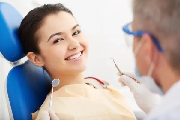 Dentysta: ile trwa wizyta? Od 15 min do 2h poznaj czasy zabiegów!