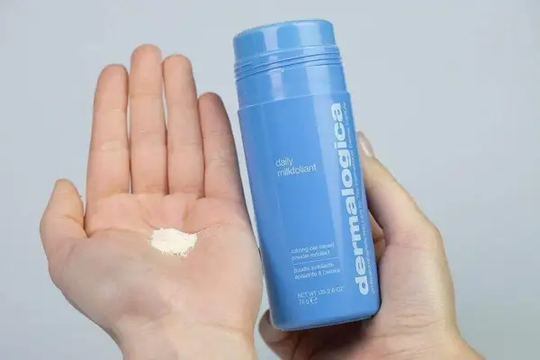 Bezpieczny peeling enzymatyczny w ciąży – jak wybrać i uniknąć błędów w pielęgnacji