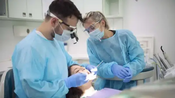 Czy w ciąży można chodzić do dentysty? Bezpieczne porady i zasady