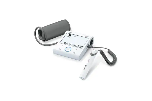 Nowoczesny ciśnieniomierz z mankietem i elektrodą EKG. Idealny do domowego monitorowania, pomocny w rankingu ciśnieniomierzy.