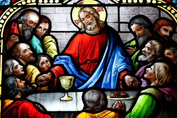 Ostatnia Wieczerza. Jezus z apostołami, wśród nich można rozpoznać, ilu było ewangelistów.