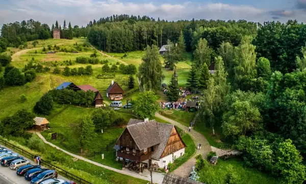 Skansen Zaburze – odkryj fascynującą historię i unikalne eksponaty