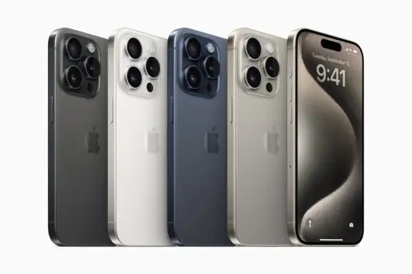 Ile cali ma iPhone 15? Zaskakujące wymiary ekranu, które musisz znać