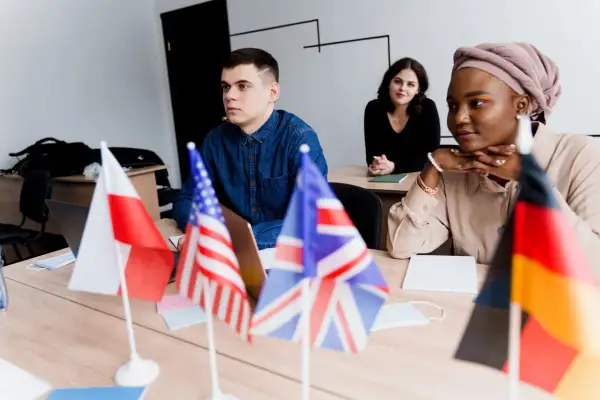 Native speaker: Jak wybrać, ile kosztuje i czy warto? Poradnik