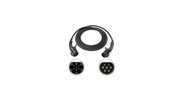 Kabel do ładowania EV z wtyczkami typu 2 i gniazdami.