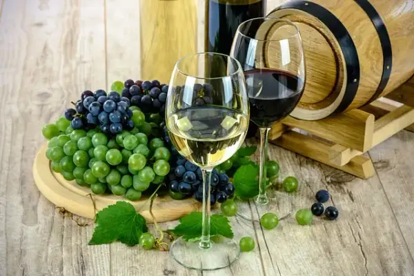 Bezpieczne spożywanie alkoholu podczas terapii Seronilem - kluczowe zasady