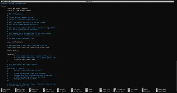 Configuration Nginx pour un site web, incluant les directives pour Laravel et le traitement PHP.