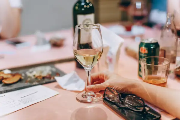 Czy przy nerwicy lękowej można pić alkohol - fakty, które musisz znać
