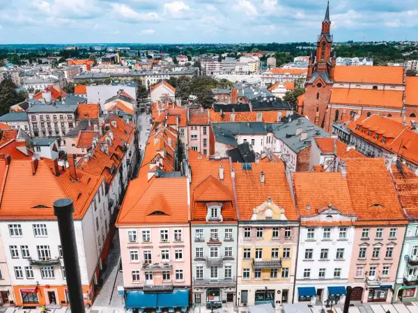 Gdzie leży Kalisz? Poznaj położenie, historię i atrakcje miasta!