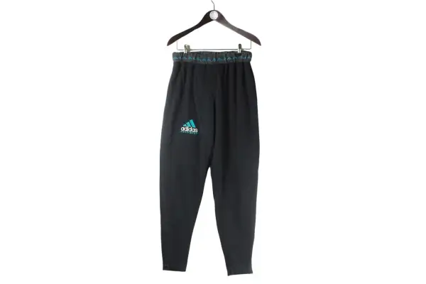 Męska piżama Adidas? Odkryj stylowy loungewear!
