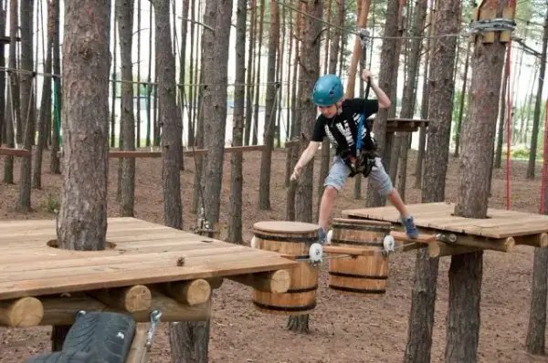 Park Linowy Janów Lubelski: Trasy, ceny, atrakcje Idealne dla rodzin