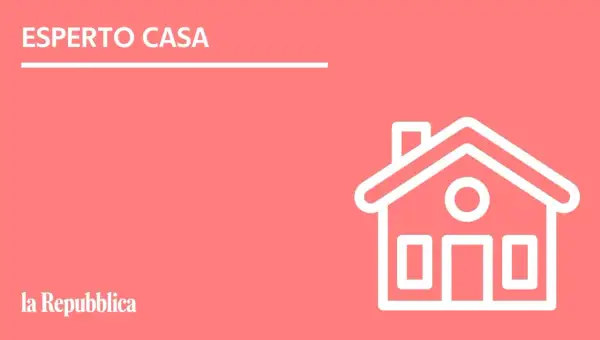 Esperto Casa: icona di una casa stilizzata, simbolo di comproprietà con quote diverse. Logo "la Repubblica".
