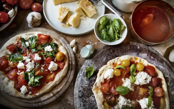 Ile kalorii mają 2 kawałki pizzy? Zaskakujące fakty o kaloriach