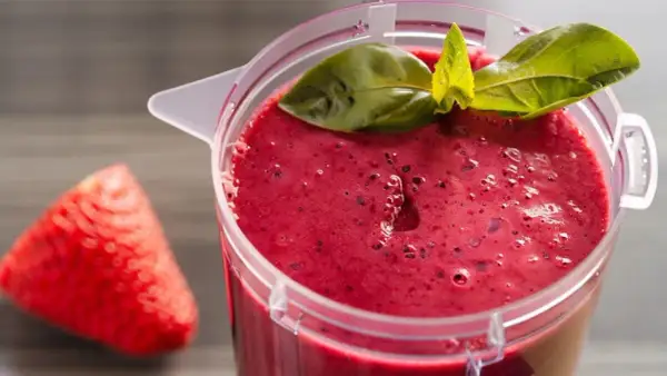 El batido de frutos rojos perfecto: Recetas, trucos y beneficios