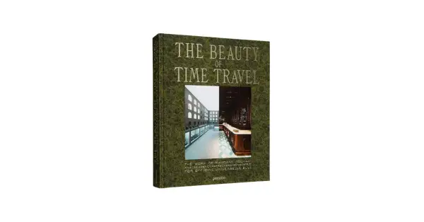 Książka "The Beauty of Time Travel" prezentuje fascynujące wizje podróży w czasie, łącząc nowoczesność z historycznym klimatem.