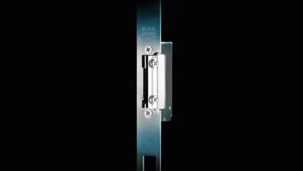 Gâche électrique pour portillon, modèle Effeff. Système de verrouillage sécurisé pour votre entrée.