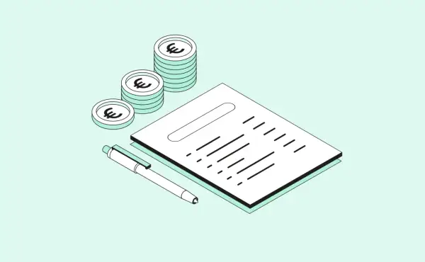 Stapel Euro-Münzen neben einem Dokument und Stift, bereit für den Handelsregister Eintrag.