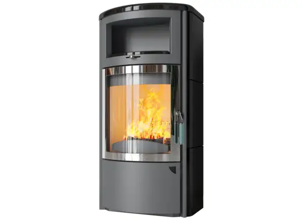 Moderner Hark Kaminofen mit sichtbarem Feuer, ein Produkt, das die Stiftung Warentest überzeugen könnte.