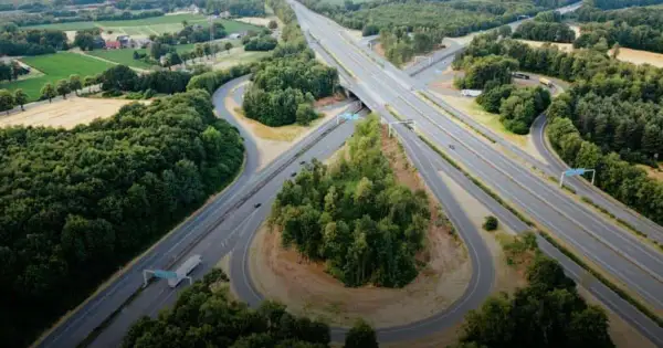Jaka jest najdłuższa autostrada w Niemczech? Odkryj A 9 i jej tajemnice