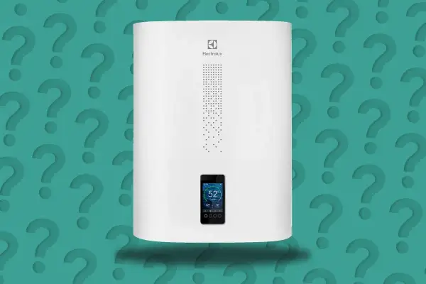 Bojler elektryczny Electrolux z cyfrowym wyświetlaczem. Czy bojler elektryczny powinno się wyłączać? Tysiące znaków zapytania sugeruje dylemat.