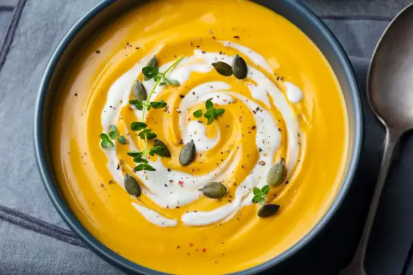 Kürbis-Kartoffel-Suppe im Thermomix: Cremig & Einfach