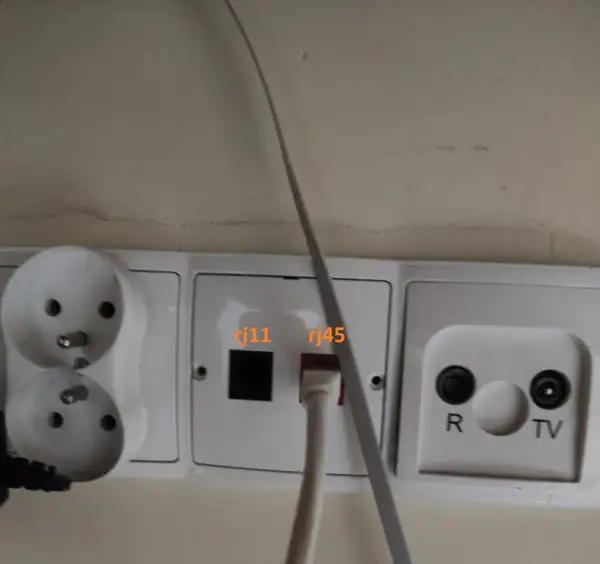 Jak podłączyć internet przez kabel do laptopa - proste kroki i porady
