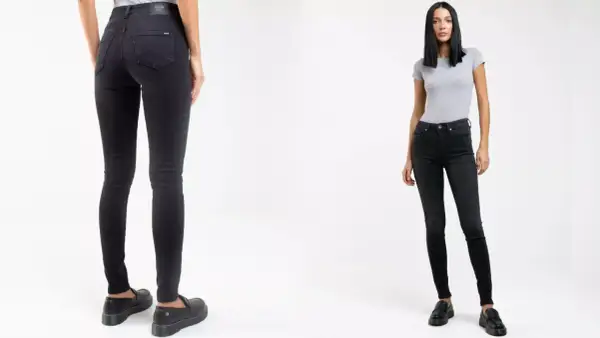 Dwie stylizacje z jeansami: z tyłu widok na dopasowane czarne jeansy, z przodu modelka w szarym t-shircie i czarnych jeansach.