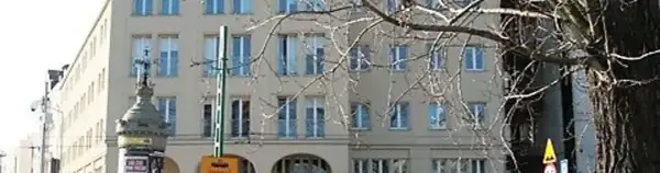 Budynek A Uniwersytetu Ekonomicznego w Poznaniu: lokalizacja i udogodnienia