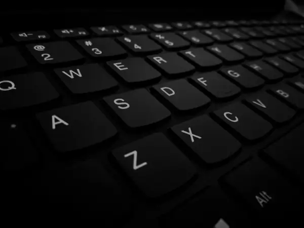 Jak zmienić kolor klawiatury w laptopie Acer - proste metody i porady