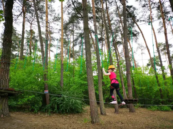 Park linowy Otwock: Józefów cennik, trasy i porady dla rodzin