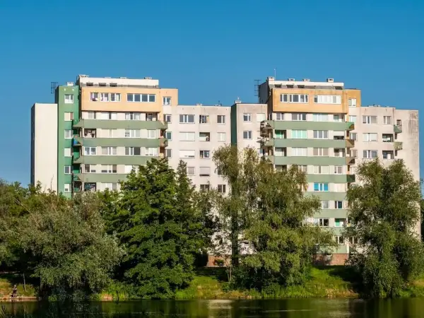 Kiedy można sprzedać mieszkanie otrzymane w spadku bez podatku?