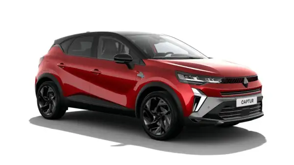 Czerwony Renault Captur z czarnym dachem, nowoczesnym designem i felgami. Wiele pozytywnych renault captur opinie o tym modelu.