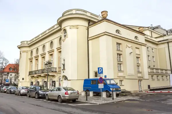 Jakie style w architekturze są typowe dla okresu pozytywizmu? Odkryj ich tajemnice