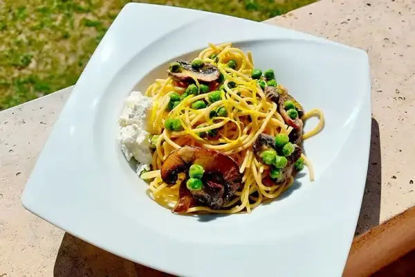 Pâtes aux petits pois : Ma recette italienne crémeuse & authentique
