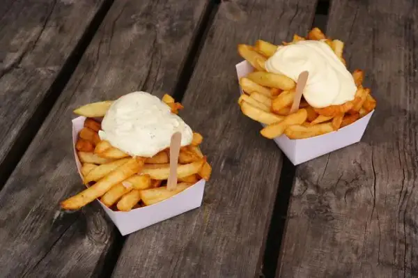 Frytki belgijskie: Co to jest i dlaczego są tak wyjątkowe?