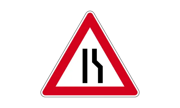 Gefahrenzeichen Verkehr: Achtung, Fahrbahnverengung rechts! Dieses Schild warnt vor einer bevorstehenden Verengung der Straße.