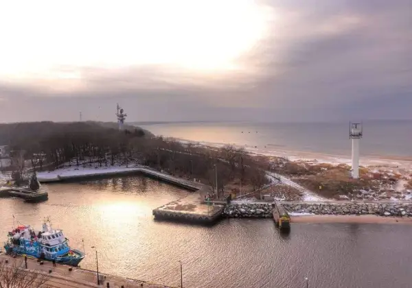 Latarnia Kołobrzeg: Ile schodów? Ceny, godziny, widoki!