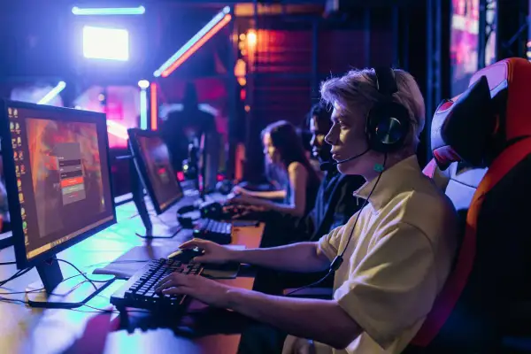 Jak sprawdzić ilość graczy na Steam i nie przegapić niczego ważnego