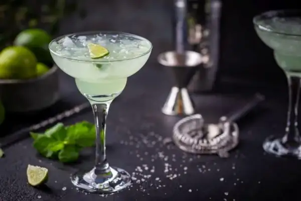 Jak zrobić margaritę drink - prosty przepis na idealny smak
